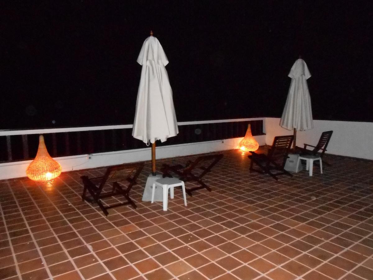 Coral Seas Beach Хиккадува Экстерьер фото