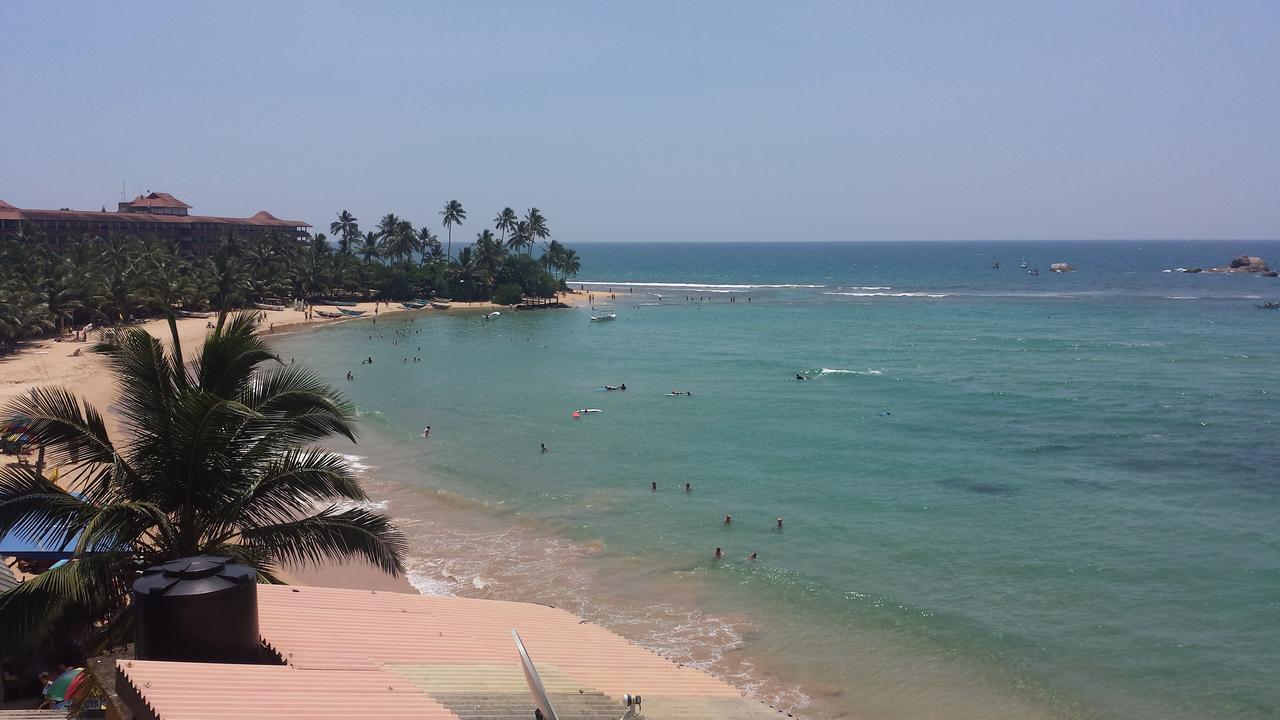 Coral Seas Beach Хиккадува Экстерьер фото