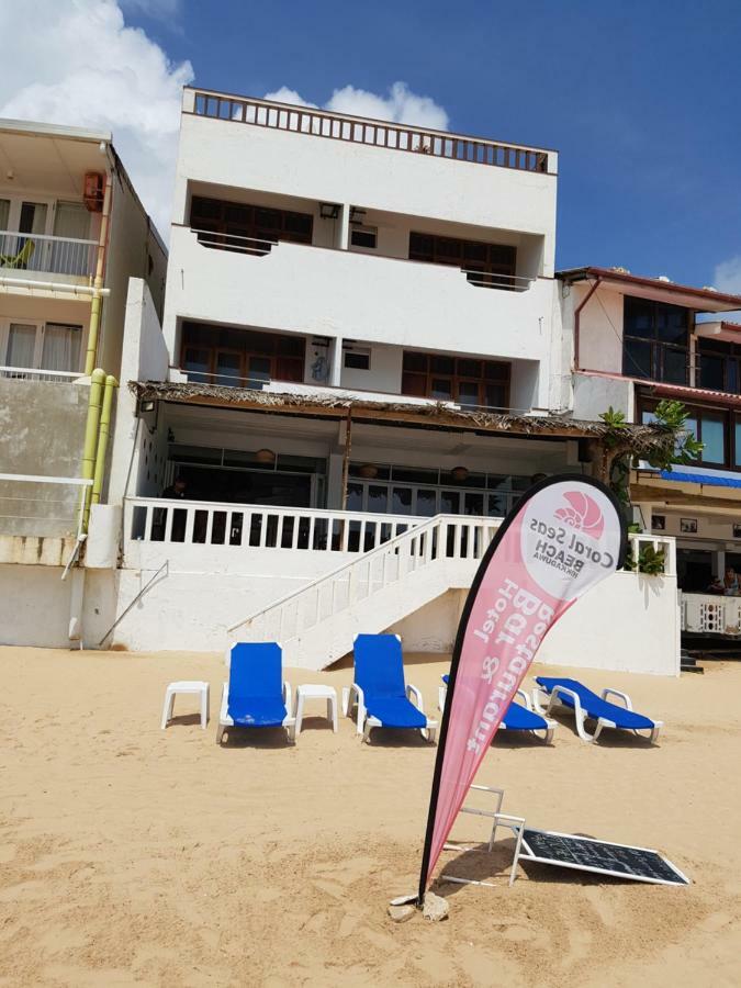 Coral Seas Beach Хиккадува Экстерьер фото